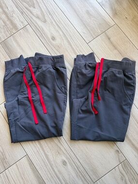 Figs Women's Charcoal Gray Jogger Scrub Pants with Red Drawstrings Two Pack
